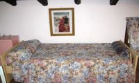 single bed sm.jpg